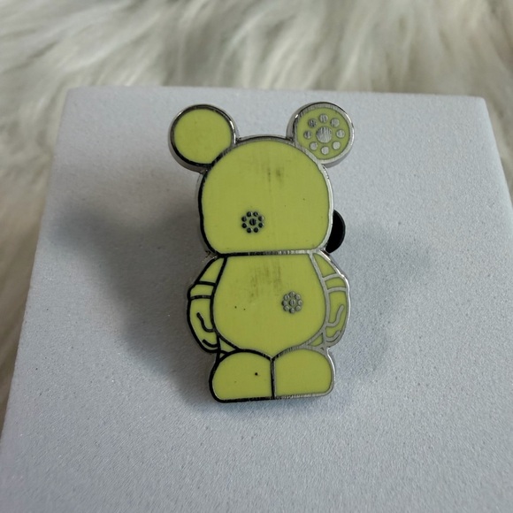 Disney Accessories - 💜3/$15 DISNEY trading pin Yellow Bear-Shaped Pin